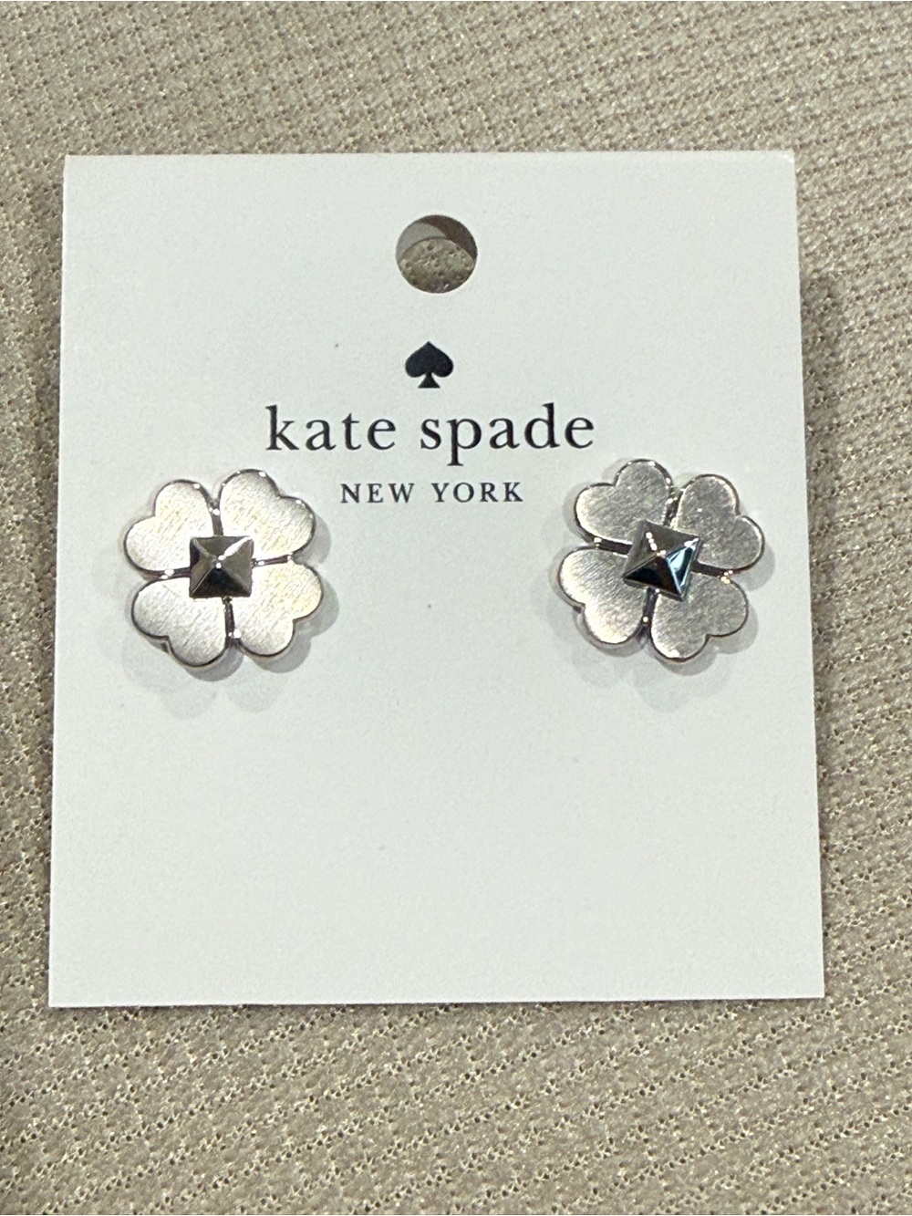 NEW kate spade Silver Flower/Clover Stud Earrings - matte silver tone